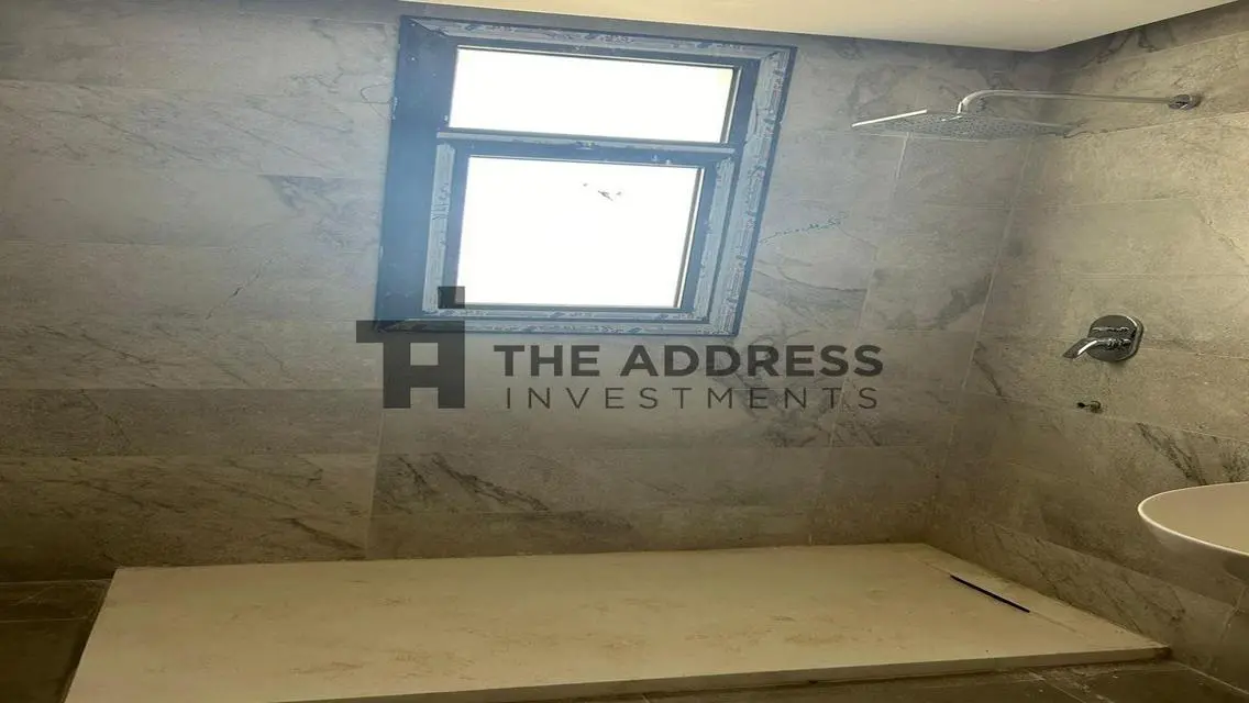 Luxury Apartment for Sale in a Prestigious Community