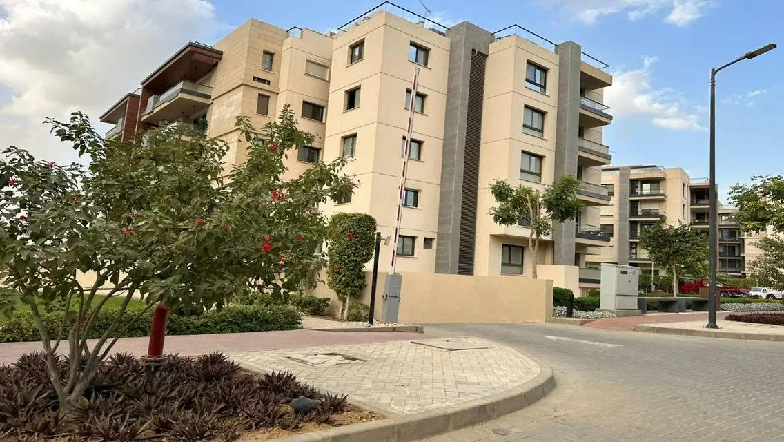 Luxury Apartment Near AUC