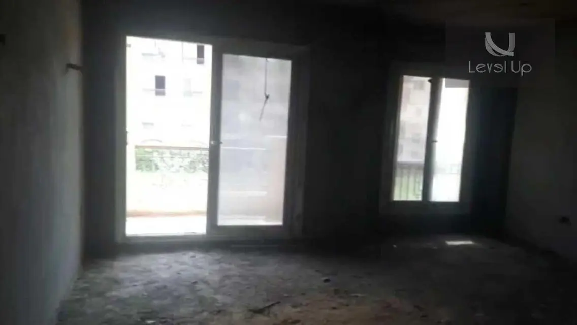 شقة فاخرة بمساحة واسعة في قلب المدينة