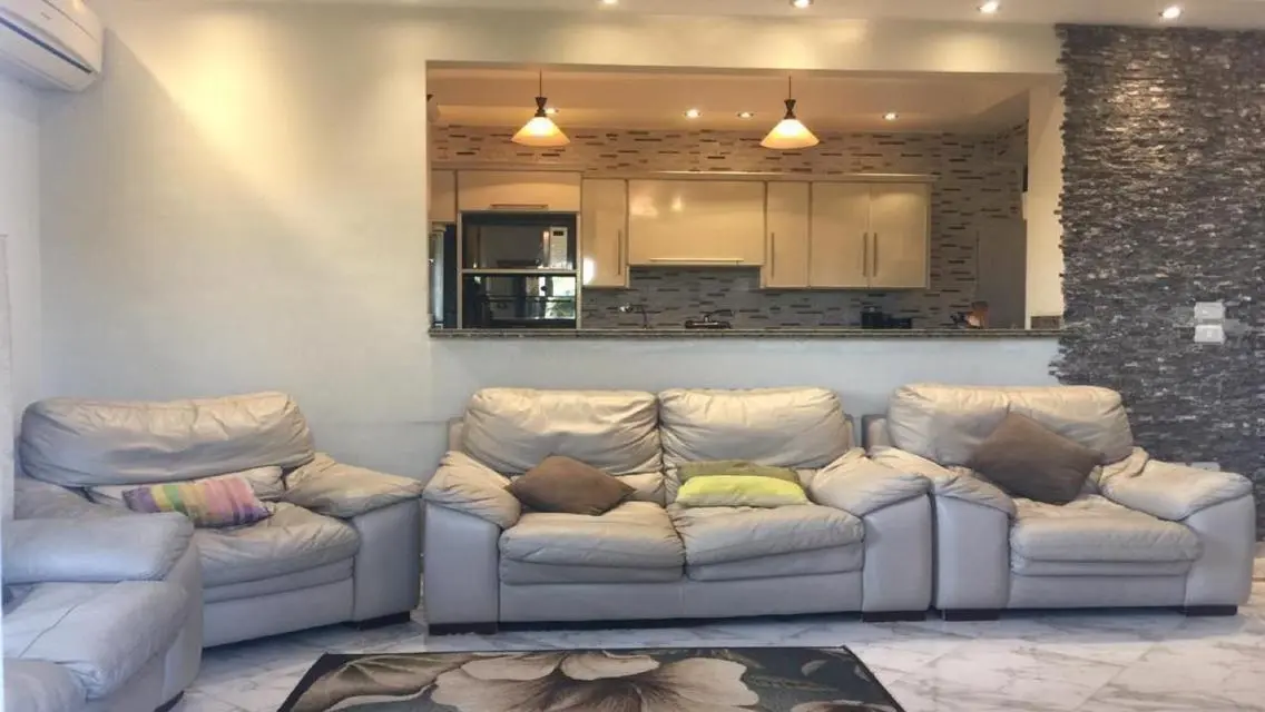 Luxury Apartment with Main Landmark View for Sale