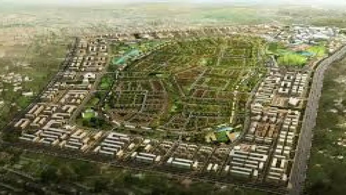 Luxury Apartment with Main Landmark View for Sale