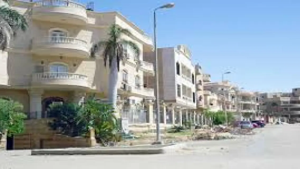 Luxury Apartment with Main Landmark View for Sale