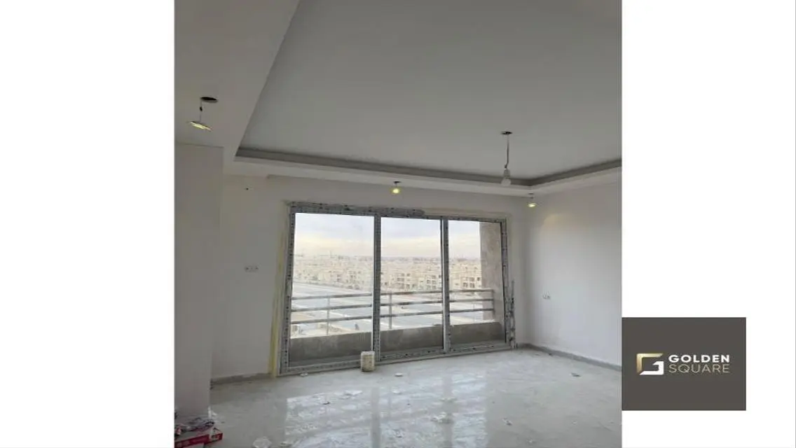 Elegant Apartment with Stunning Views in the Heart of the City