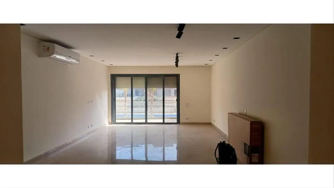 Amazing Apartment for Rent with Balcony and Equipped Kitchen