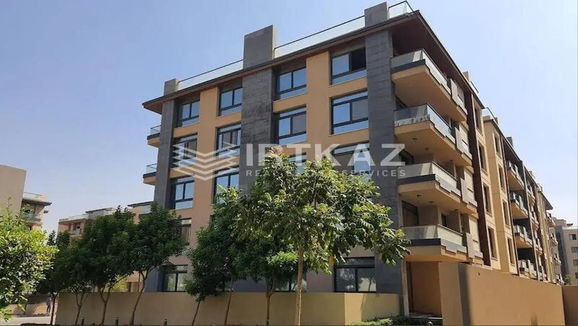 Luxurious Apartment with Modern Design in City Center