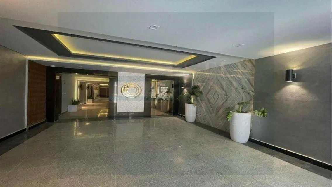 Stunning Penthouse at Sun Capital 210