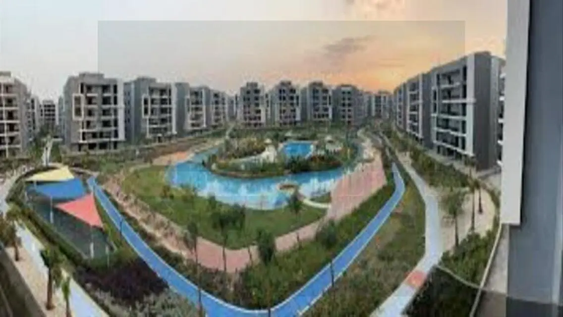 Stunning Penthouse at Sun Capital 210