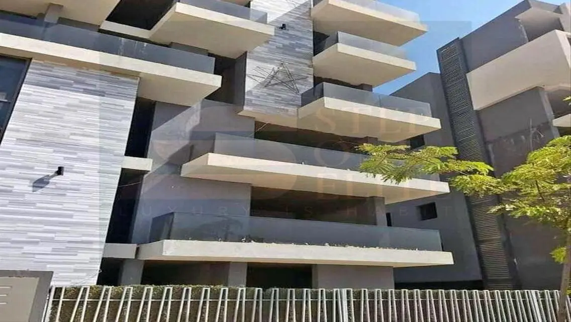 Stunning Penthouse at Sun Capital 210