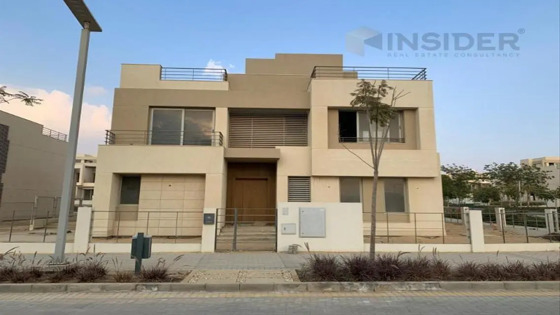 فيلا فاخرة مع وسائل راحة مميزة للبيع