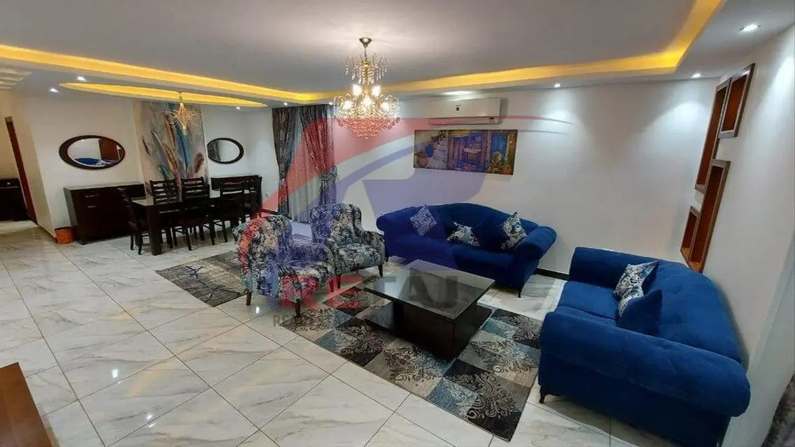 Stunning 230 sqm Apartment in the Heart of the City