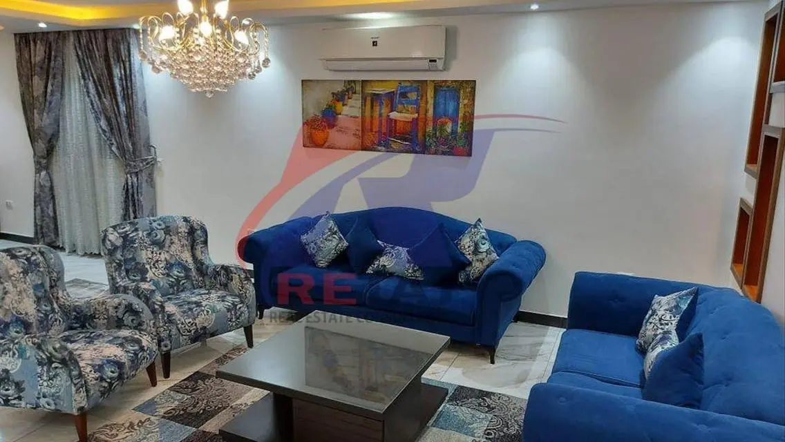 Stunning 230 sqm Apartment in the Heart of the City