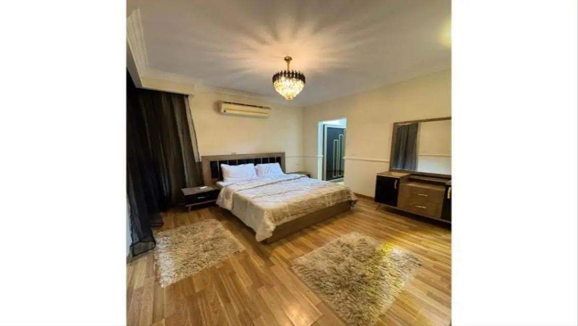 Luxury Apartment with Scenic Views on Lakes - 55000 sqm