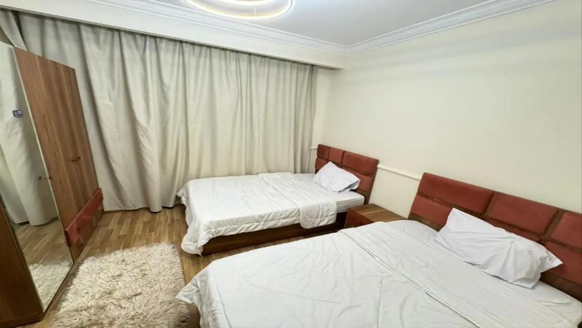 Luxury Apartment with Scenic Views on Lakes - 55000 sqm