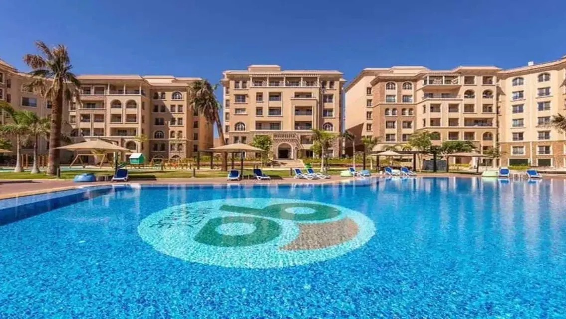 فيلا رائعة في AUC مع مسبح وحديقة خاصة