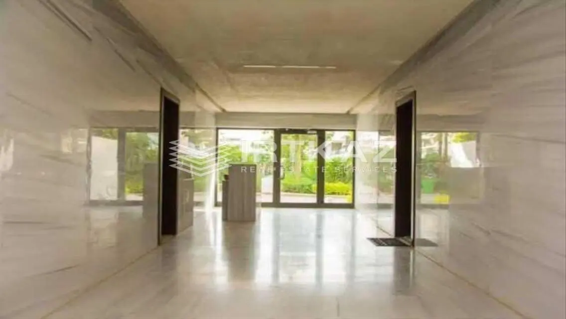 Luxury Apartment for Sale in an Upscale Area