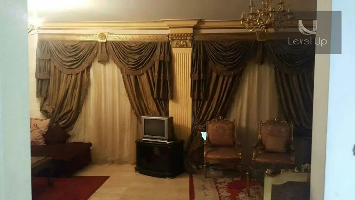 فيلا فاخرة للبيع في موقع مميز