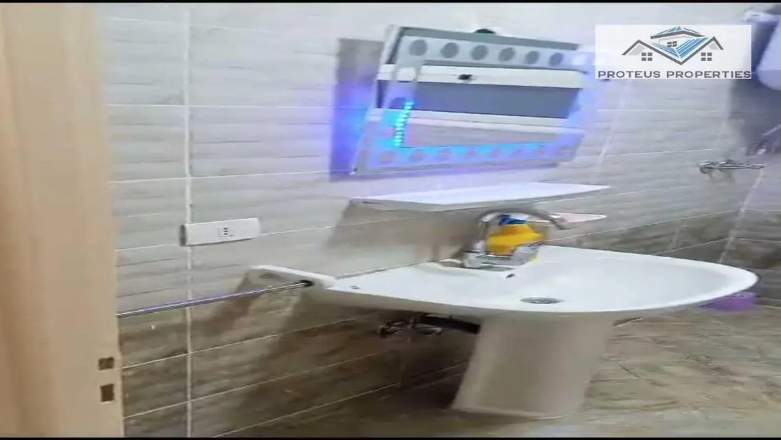 شقة فاخرة بمساحة 140 متر في B12
