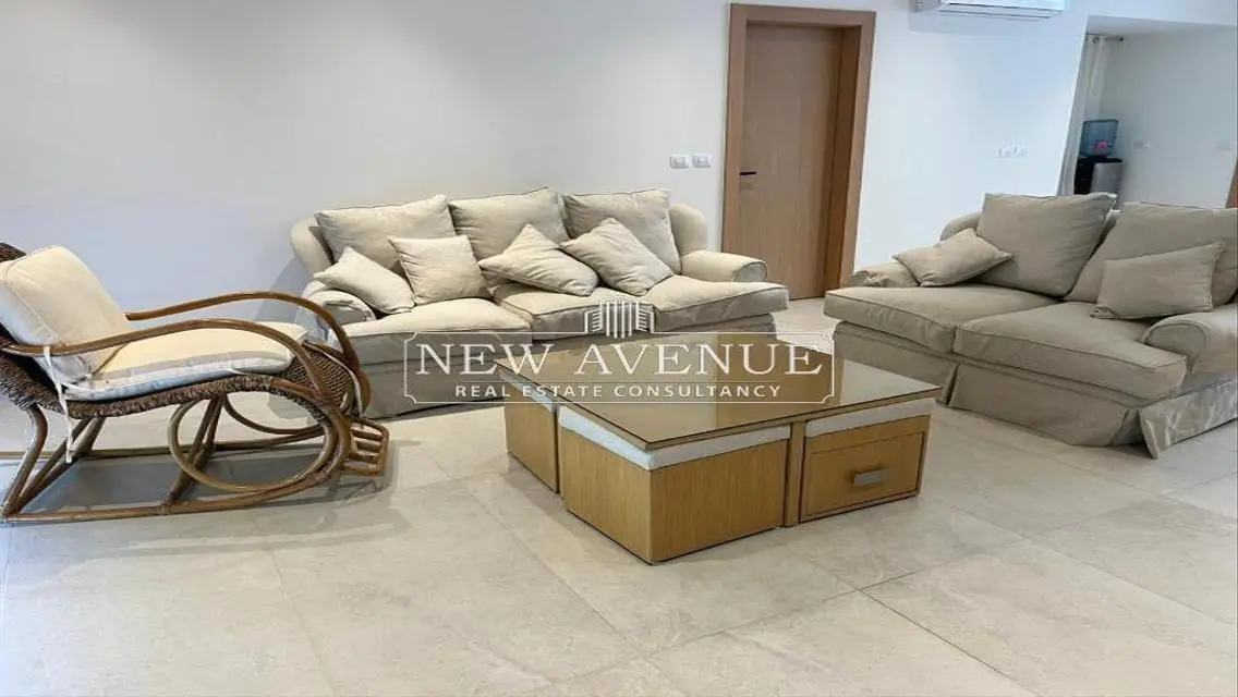 Luxurious Apartment with Private Garden