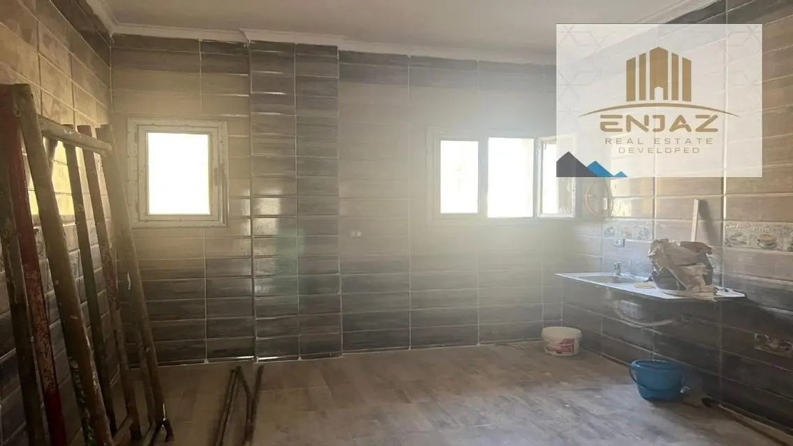 شقة فاخرة مع حديقة وشرفة