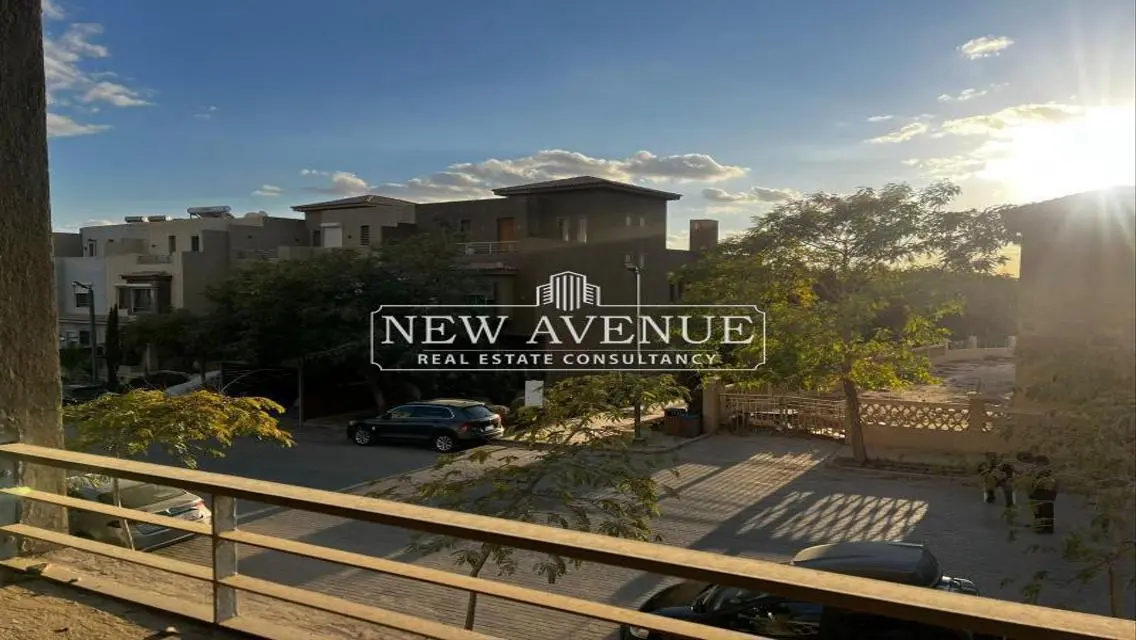 Luxury Villa for Sale with Private Garden and Various Amenities