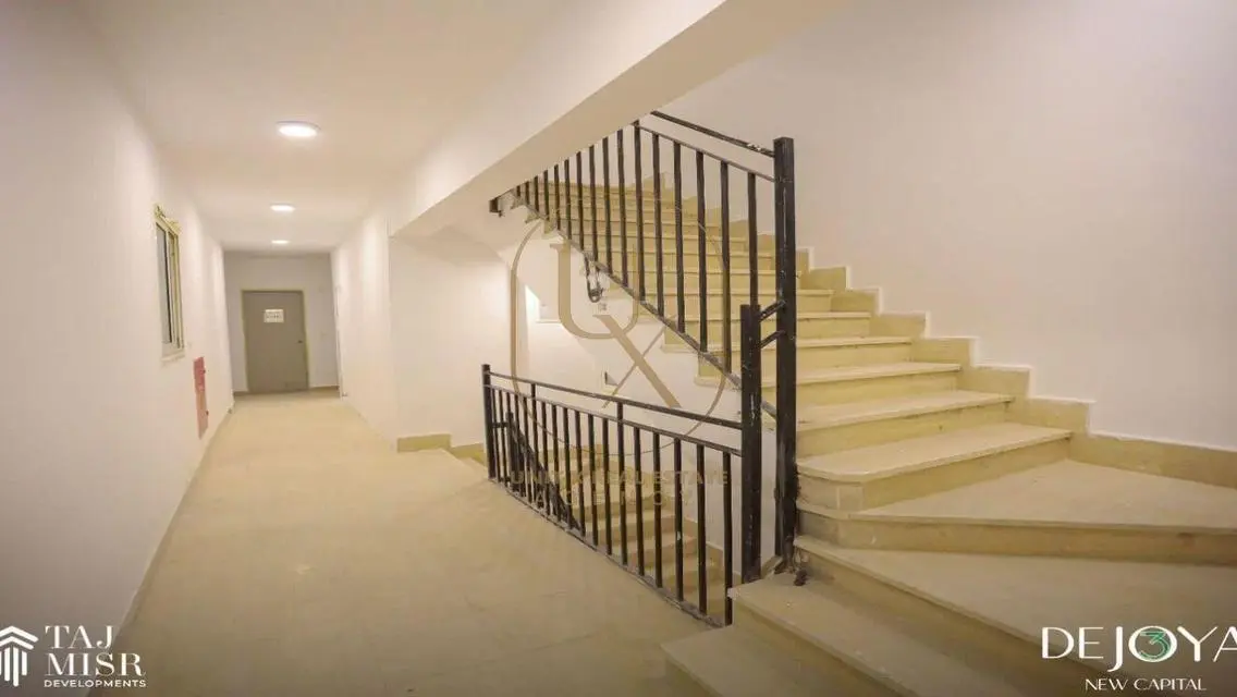 Luxurious Villa of 500 sqm with Private Garden and Swimming Pool