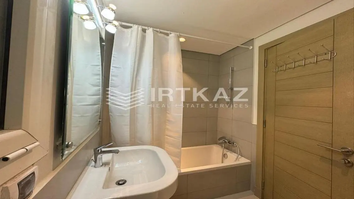 Stunning Apartment with Shared Pool and Fitness Club
