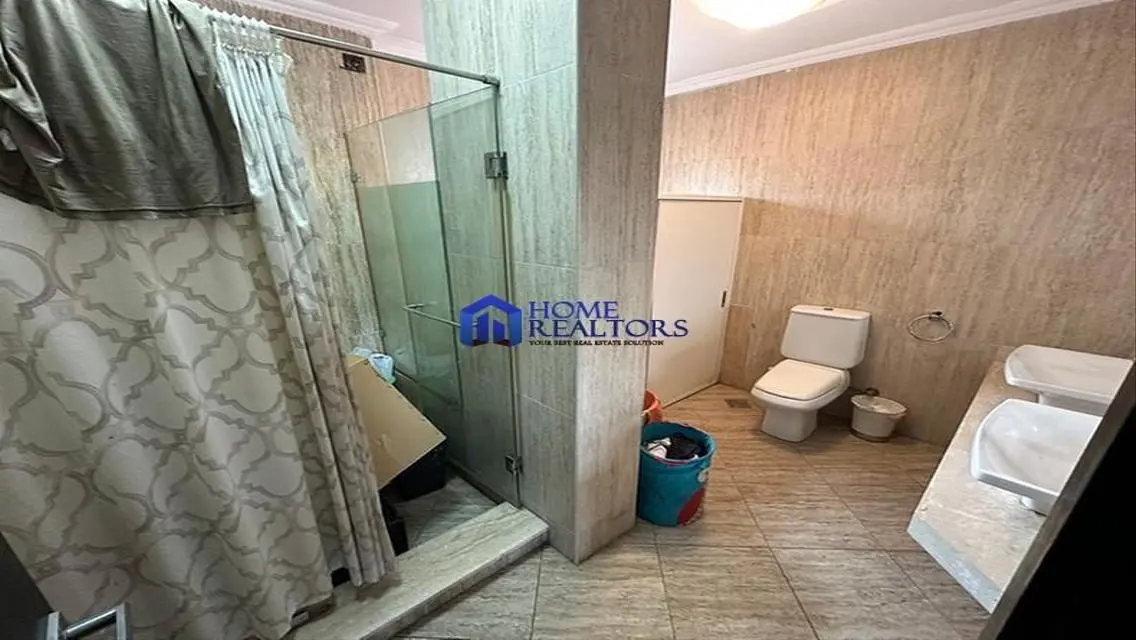 Unique Property for Sale with Complete Amenities