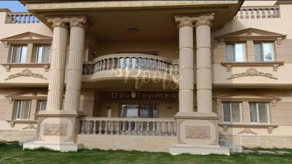 شقة فاخرة للبيع بمساحة 2000 متر