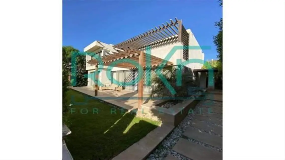 Luxury Villa with Private Pool and Garden in S Country Club - Allegria