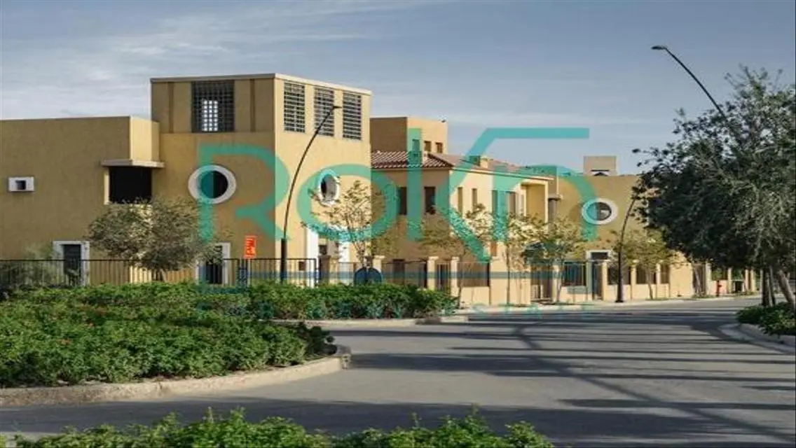 Luxury Villa with Private Pool and Garden in S Country Club - Allegria
