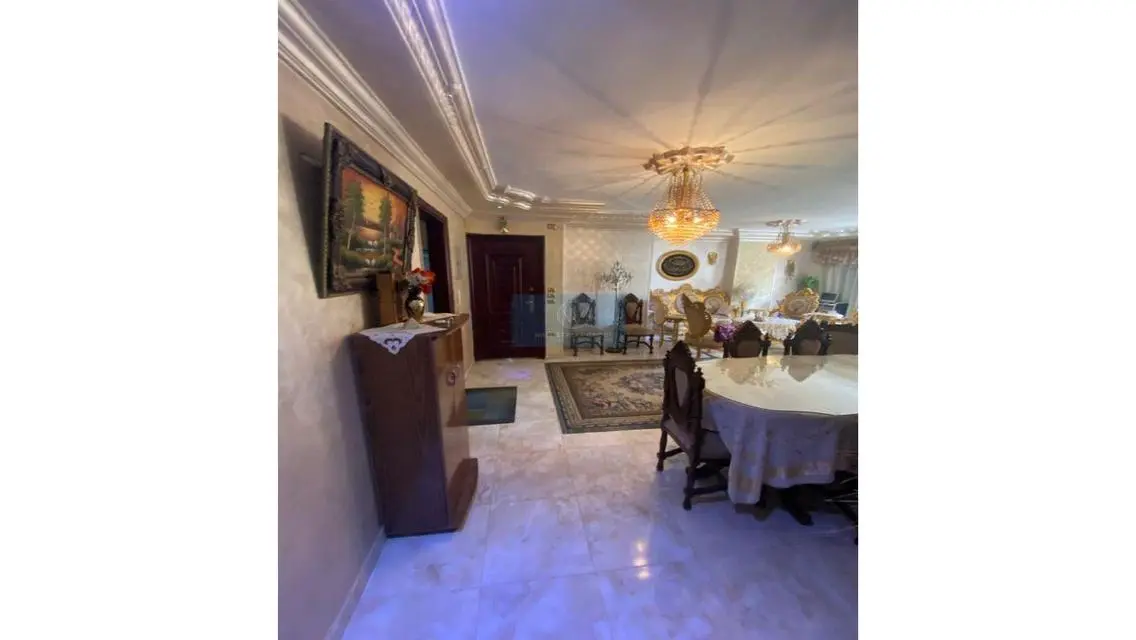 Stunning 153 sqm Apartment in the Heart of the City