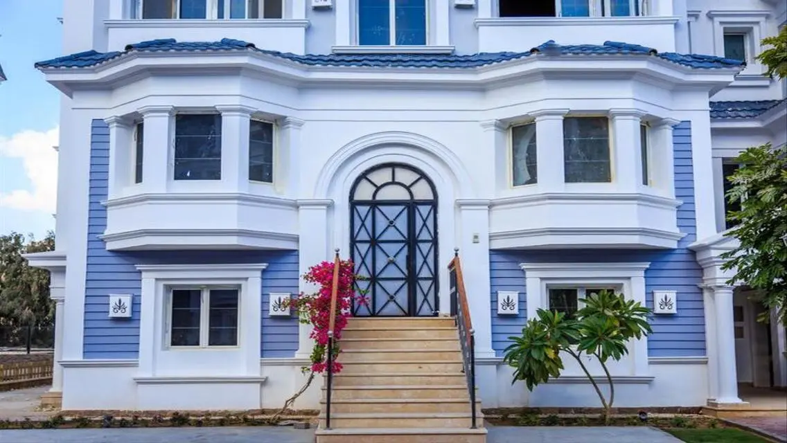 Luxurious Villa for Sale with Ample Space