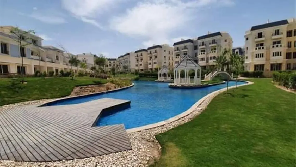 Luxury Apartment with Private Balcony and Garden - Unmissable Opportunity
