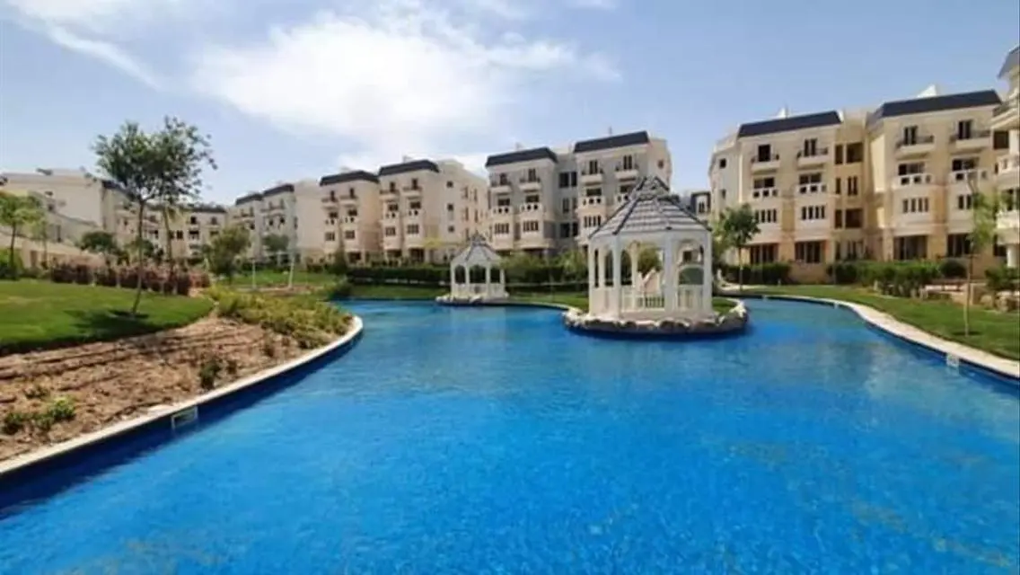 Luxury Apartment with Private Balcony and Garden - Unmissable Opportunity