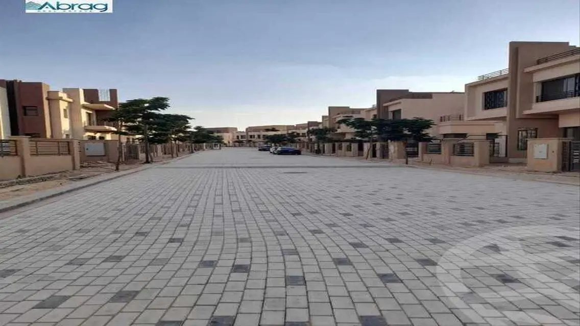 شقة فاخرة بمساحة 275 متر في موقع مميز
