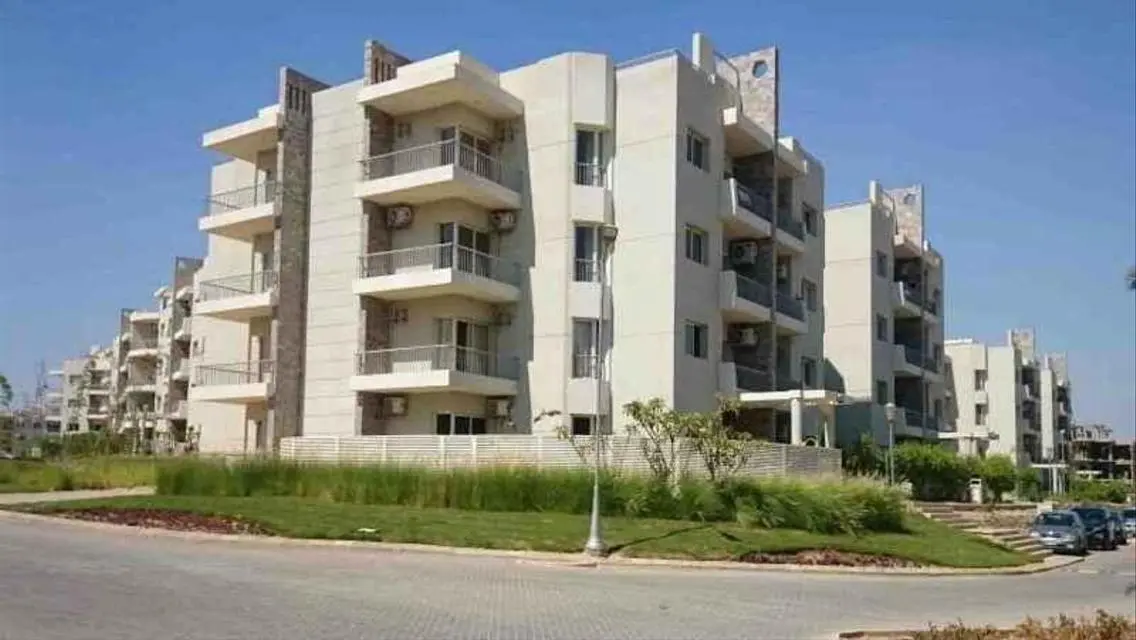 Luxury Apartment in Sheikh Zayed 109