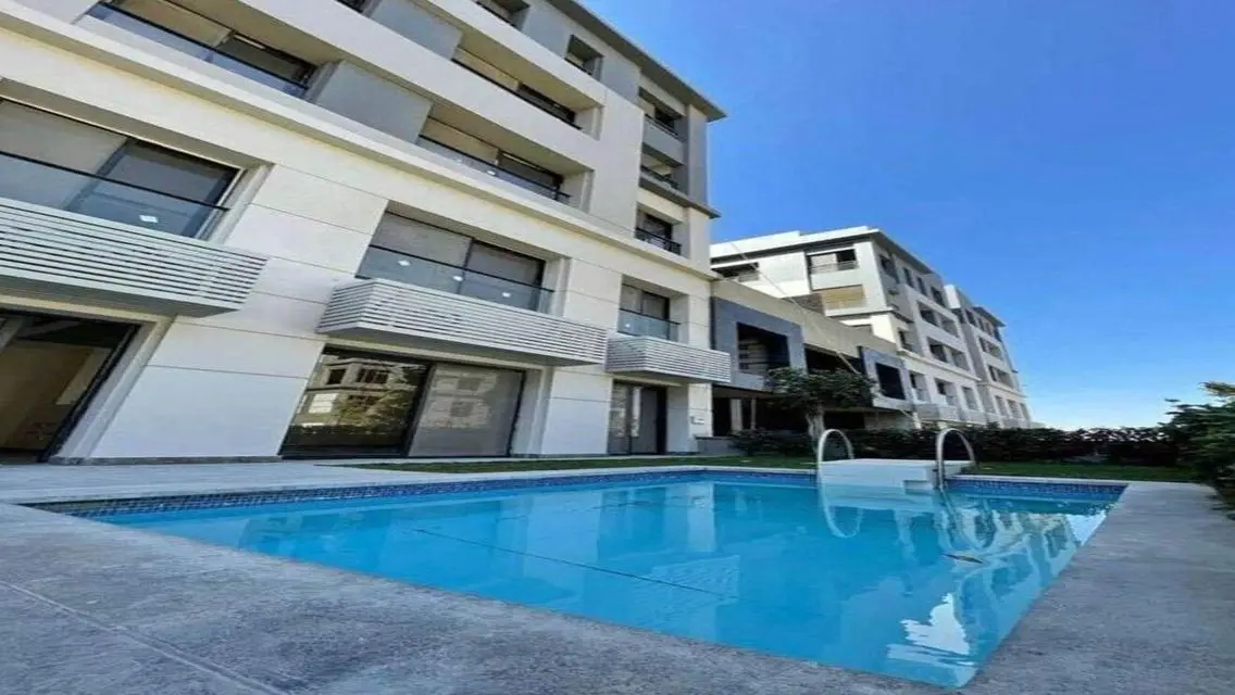Luxury Villa in Trio Gardens with Exclusive Amenities