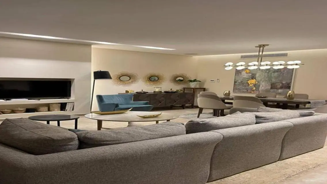 Luxury Villa in Trio Gardens with Exclusive Amenities