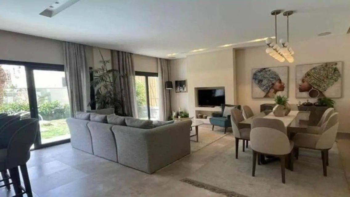 Luxury Villa in Trio Gardens with Exclusive Amenities