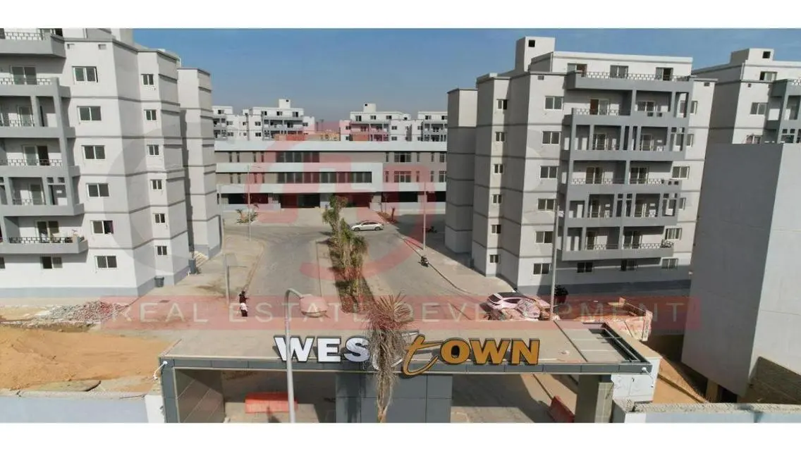 شقة فاخرة للبيع بمساحة ممتازة