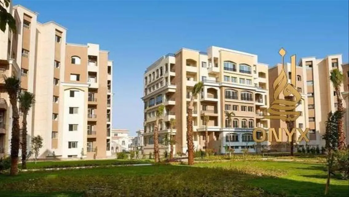 شقة فاخرة بمساحة واسعة وإطلالات مميزة