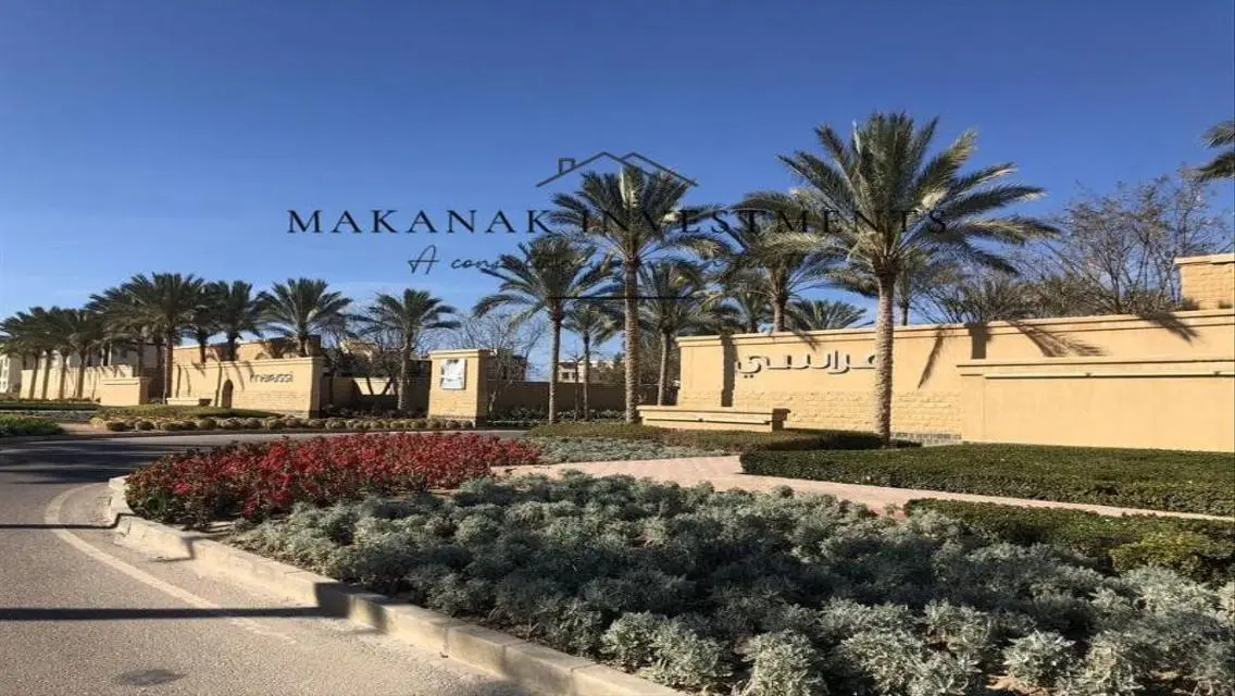 فيلا فاخرة بمسبح خاص وحديقة