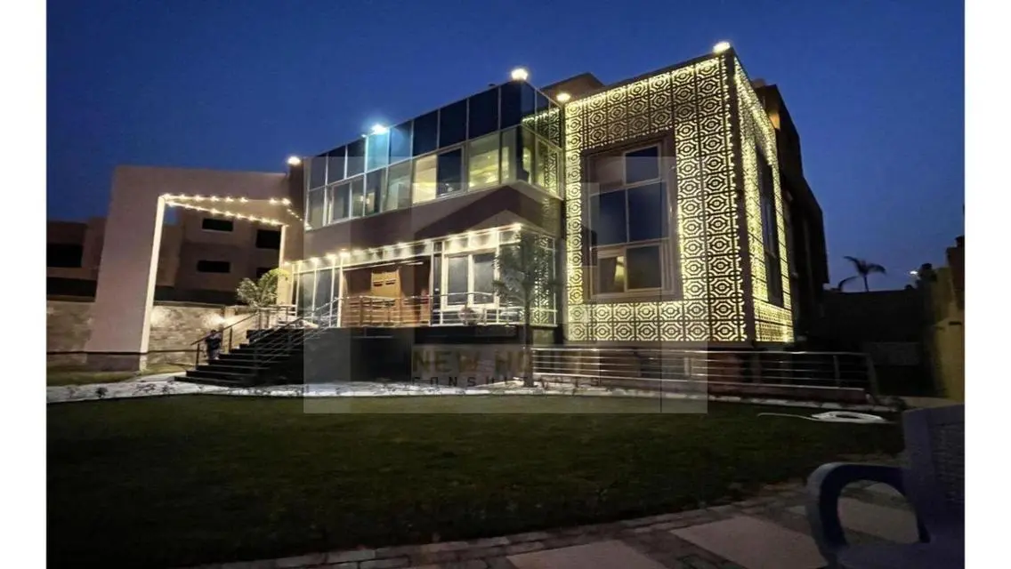 Luxury Villa for Sale with Spacious Garden