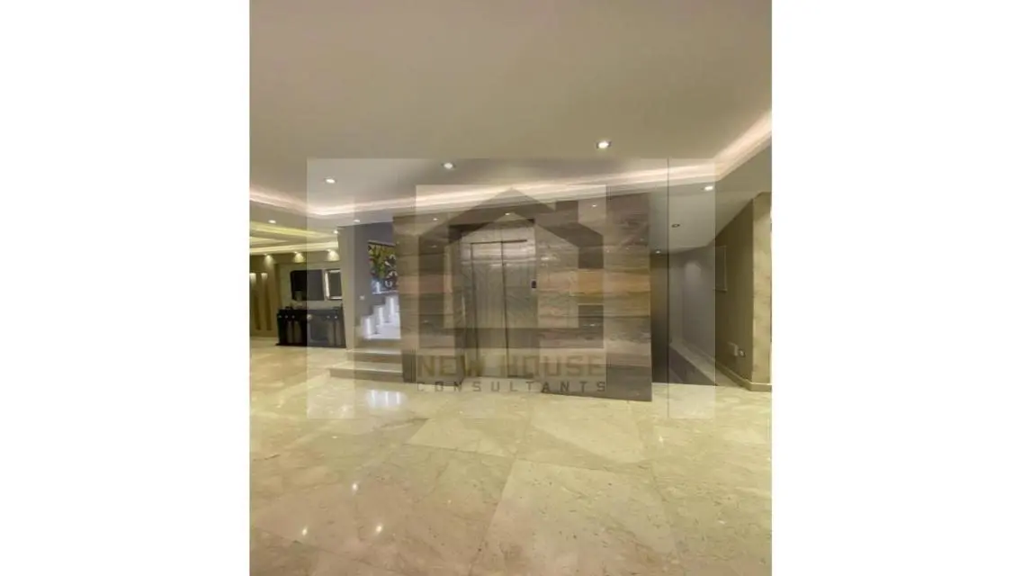 Luxury Villa for Sale with Spacious Garden