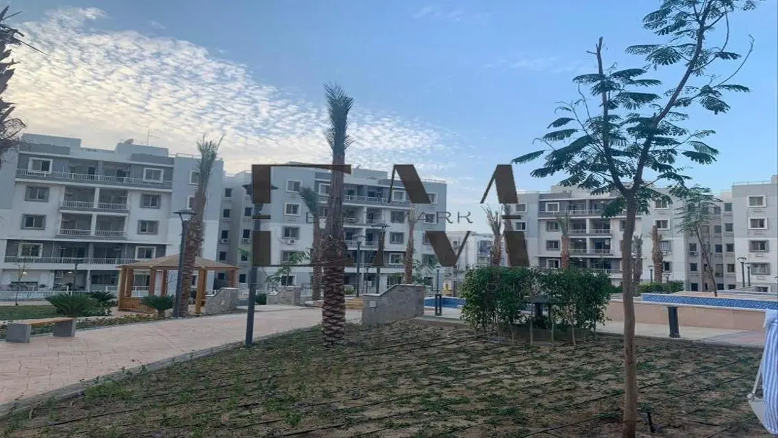 Luxury Apartment in 450-10-JAYD