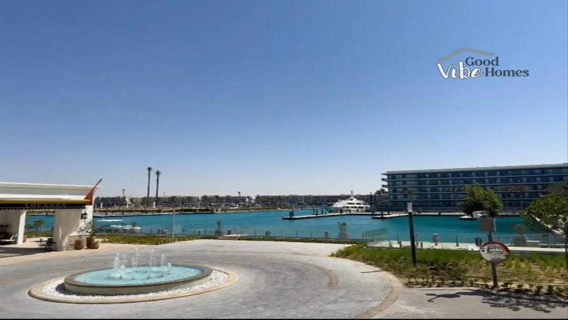 Luxury Apartment of 2500 sqm with Private Garden and Shared Pool