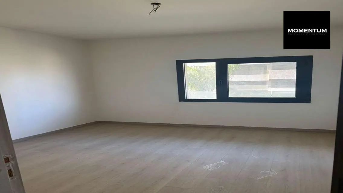Luxury Apartment for Rent in Thriving Area