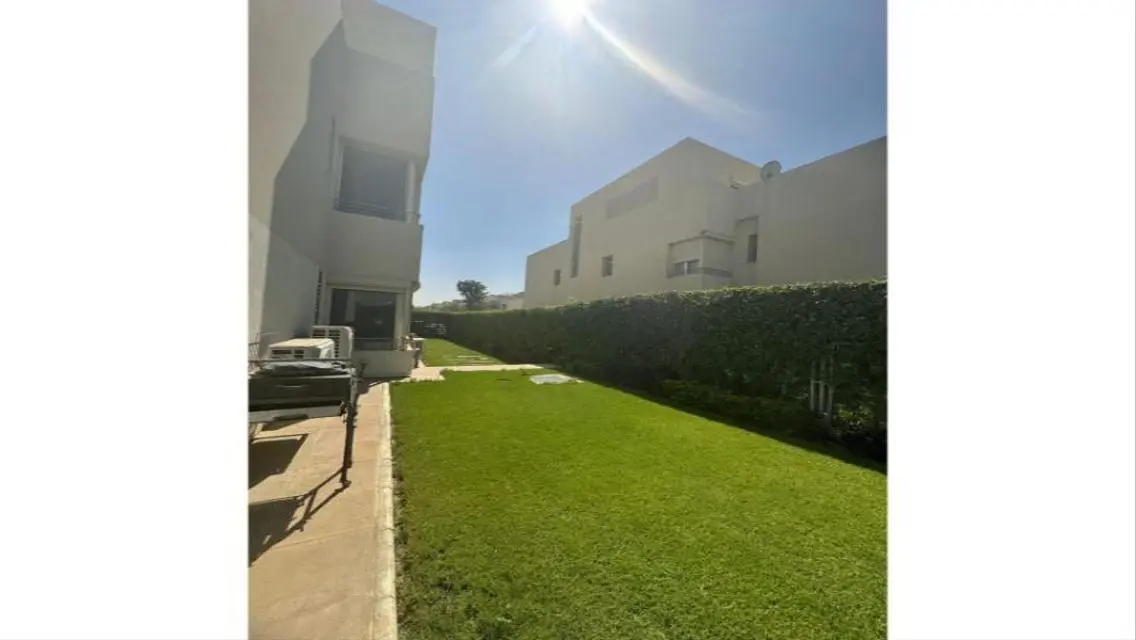Luxury Apartment in Palm Hills - 218 m²