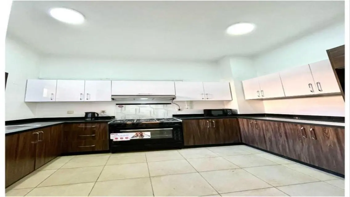 Luxurious Apartment in Golden Square