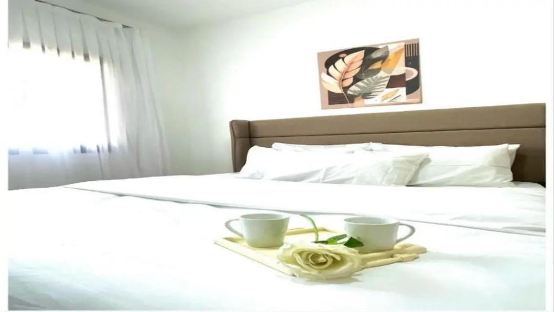 Luxurious Apartment in Golden Square